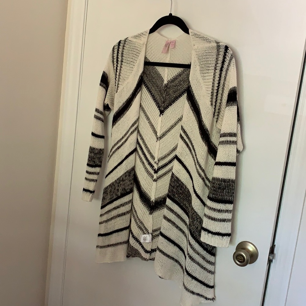 Sweater shrug